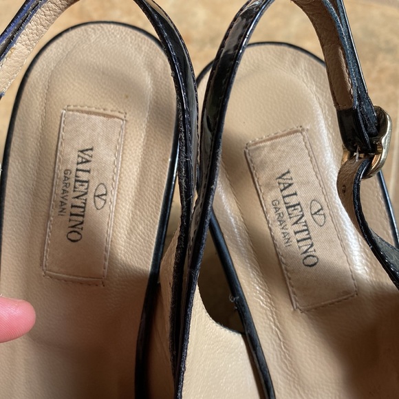 Classic Valentino embroidered wedges - Picture 2 of 5